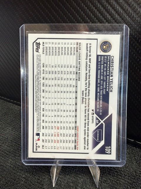 Topps 2023 Chrome Christian Yelich Brewers - Purple Speckle Refractor #109/299